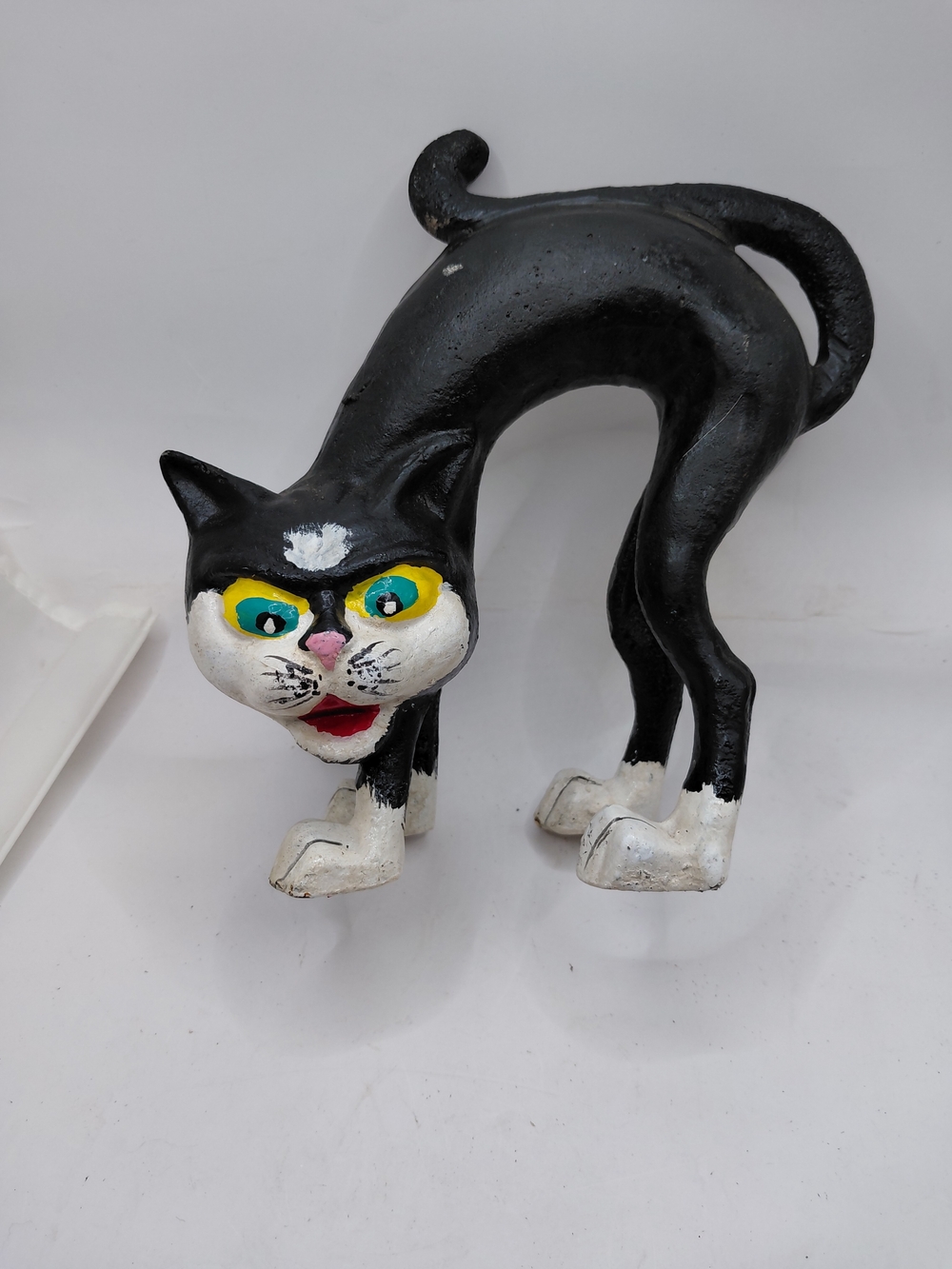 Vintage Black Scaredy Cat Cast Iron Door Stop Arched Halloween Figurine